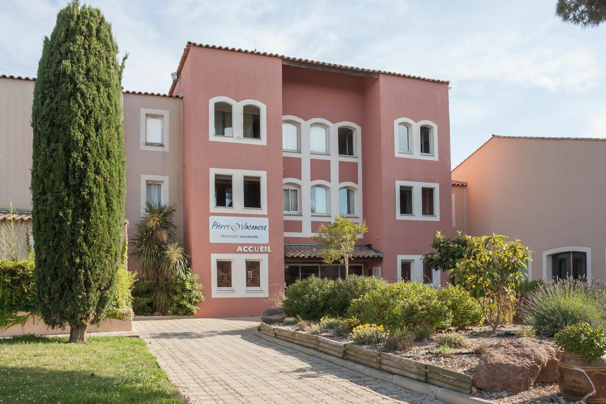 Residence Pierre & Vacances Valescure Saint-Raphaël Buitenkant foto